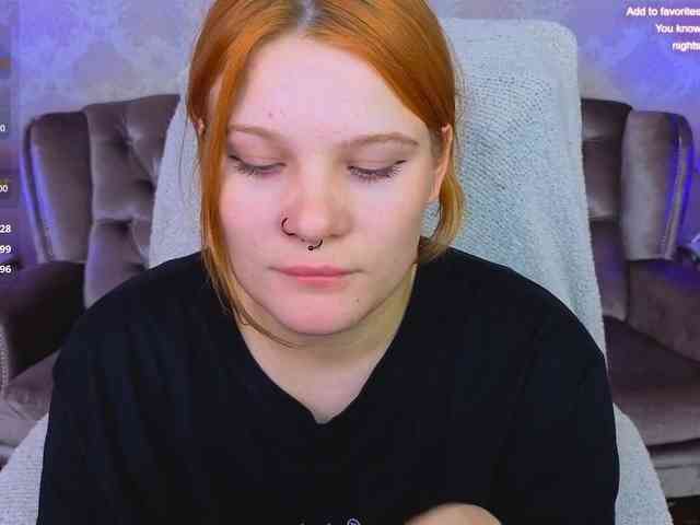 ClumsyNana webcam