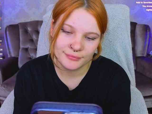 ClumsyNana webcam