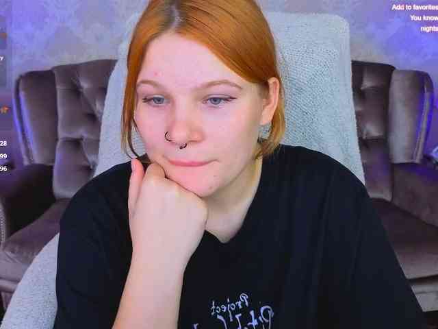 ClumsyNana webcam