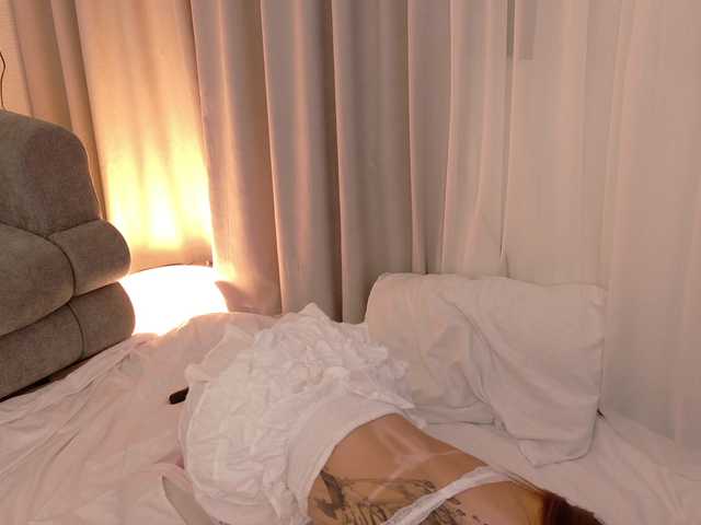 Sweet-Mila webcam