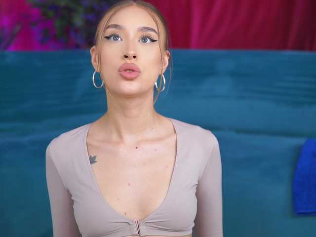 MaryJWatson webcam