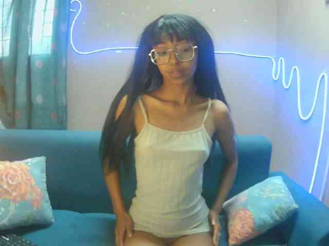 Marinahgrey webcam