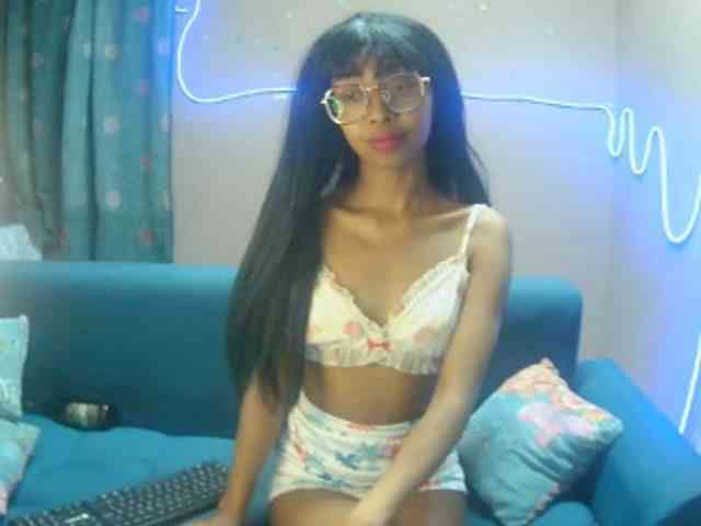 Marinahgrey webcam