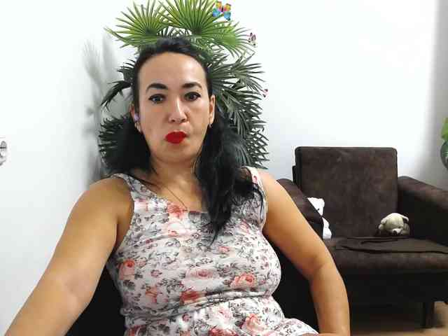 LikaLady webcam