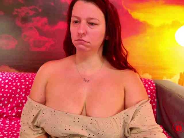 BoobyIANA webcam
