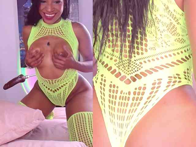 Ebony-Skye webcam