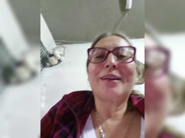 miatitsmature webcam