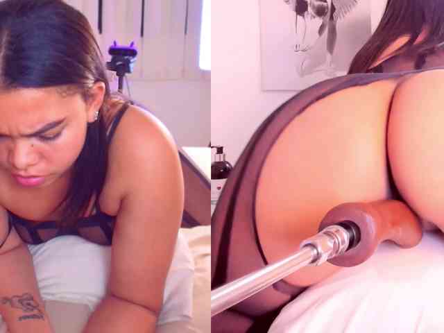 Playful-Lucyx webcam