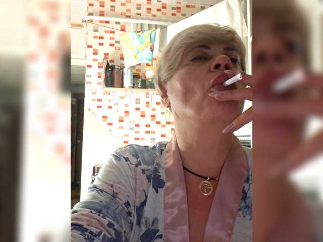 Entrez le videochat erotique avec le
modèle murr-kitty murr-kitty