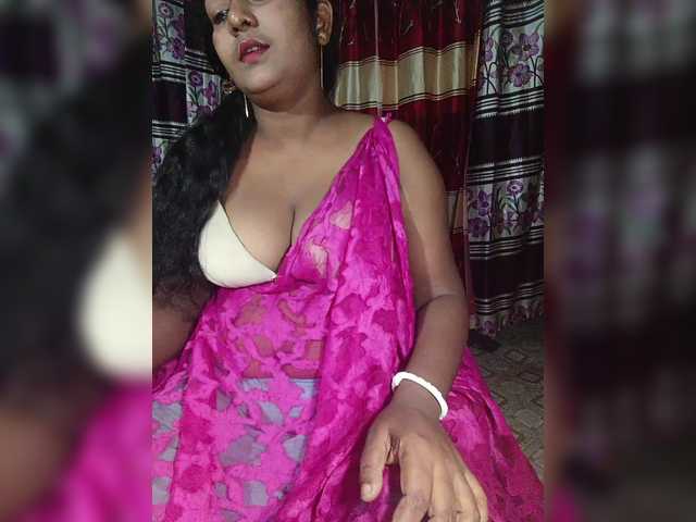 Hot-Anjolia webcam