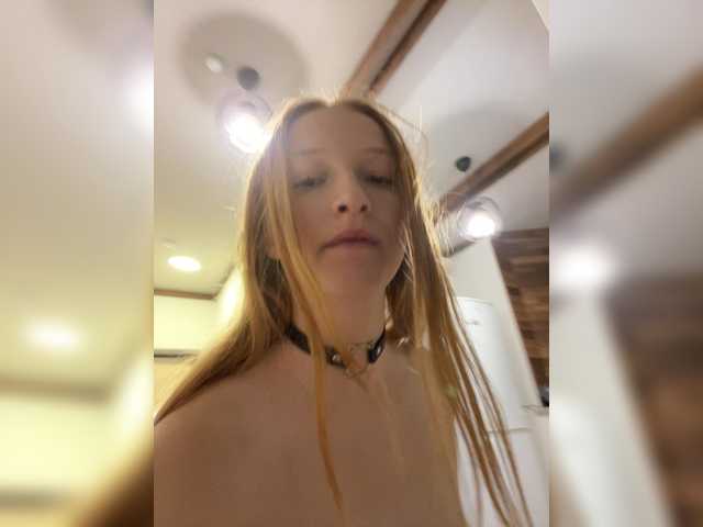 Entra en el chat con el modelo AlexAndPole AlexAndPole
