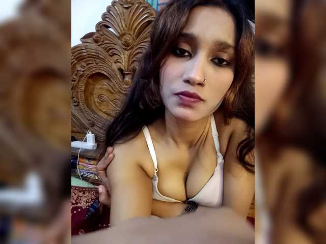 Meherin-Afra6 Live Cam Chat on BongaCams