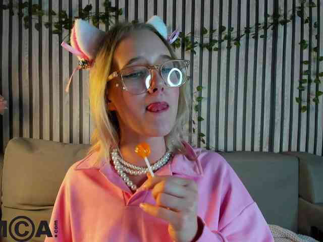 Casey-Sweeet webcam