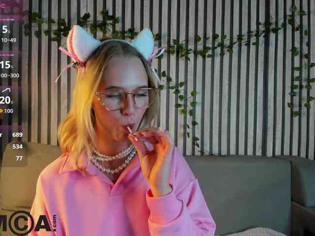 Casey-Sweeet webcam