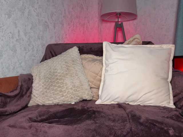 Entra en el chat con el modelo PinkFoxya PinkFoxya