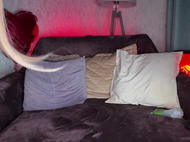 Vai a chattare su PinkFoxya PinkFoxya