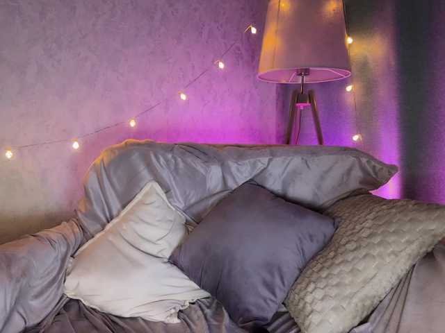 Entrez le videochat erotique avec le
modèle PinkFoxya PinkFoxya