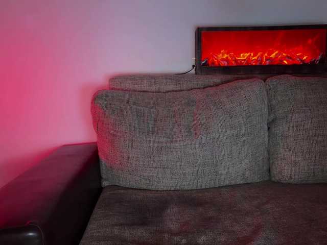 Vai a chattare su PinkFoxya PinkFoxya