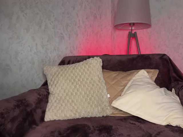 Vai a chattare su PinkFoxya PinkFoxya