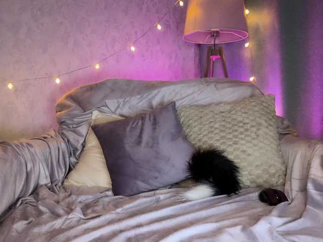 Entra en el chat con el modelo PinkFoxya PinkFoxya