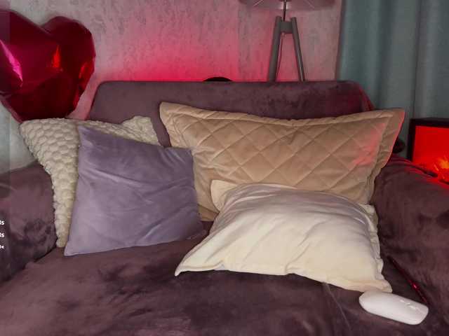 Vai a chattare su PinkFoxya PinkFoxya