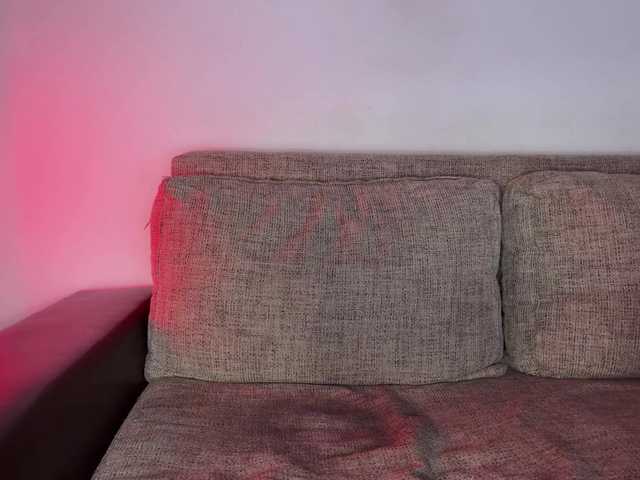 Entra en el chat con el modelo PinkFoxya PinkFoxya