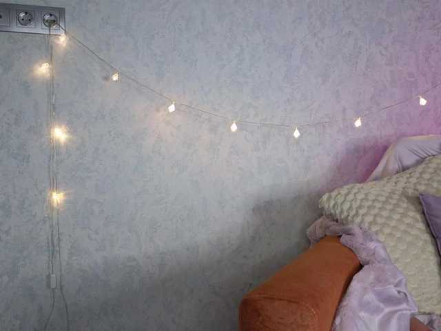 Vai a chattare su PinkFoxya PinkFoxya