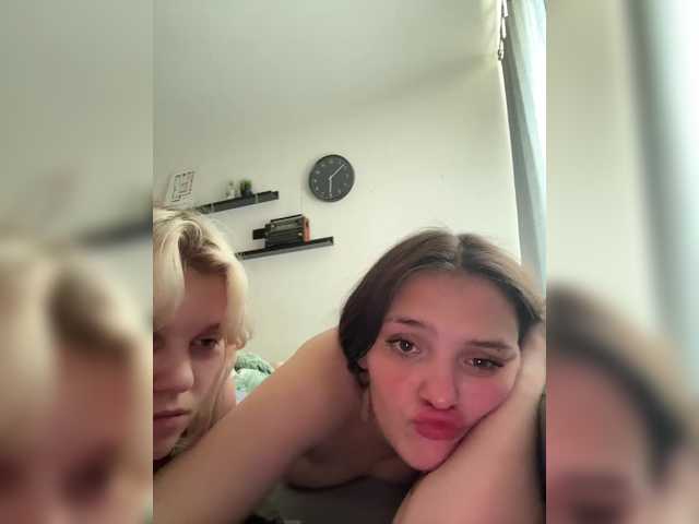 Love2loveKiss webcam