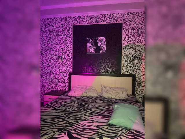 Vai a chattare su theadebuenoo theadebuenoo