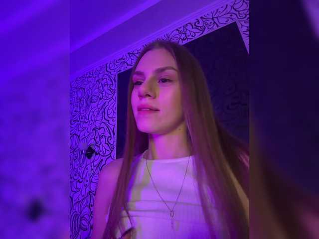 Vai a chattare su theadebuenoo theadebuenoo