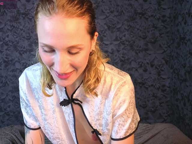 LexieSun webcam
