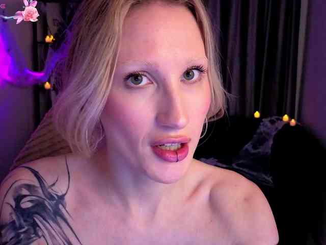 LexieSun webcam