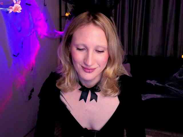 LexieSun webcam