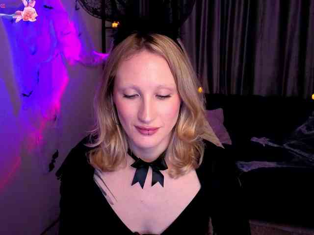 LexieSun webcam