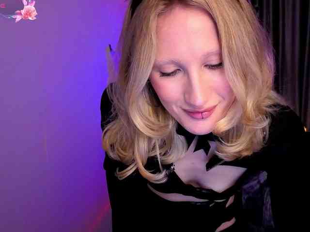 LexieSun webcam