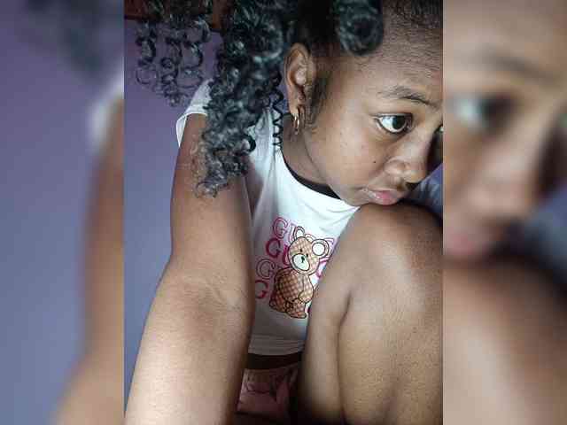 Ashley169 webcam