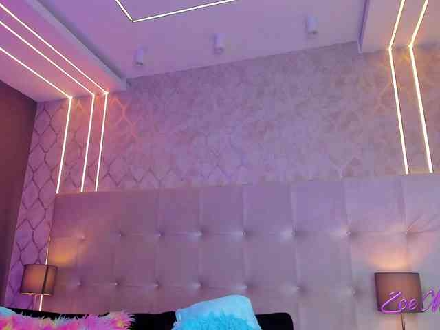 ZoeMontiel webcam
