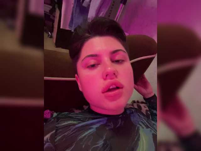 Danonchic2 webcam