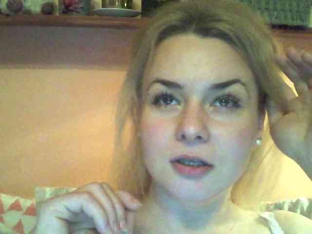 HollyLaPretty webcam