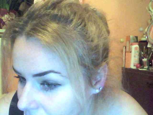 HollyLaPretty webcam