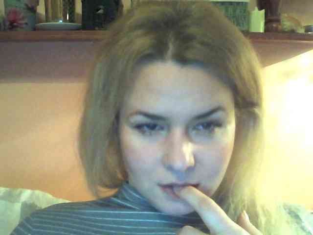 HollyLaPretty webcam