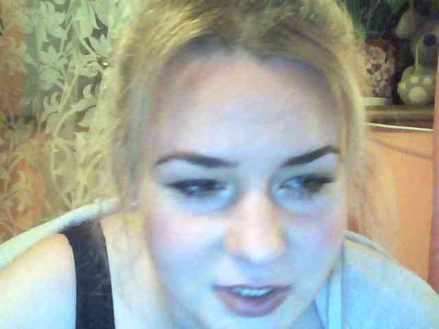HollyLaPretty webcam