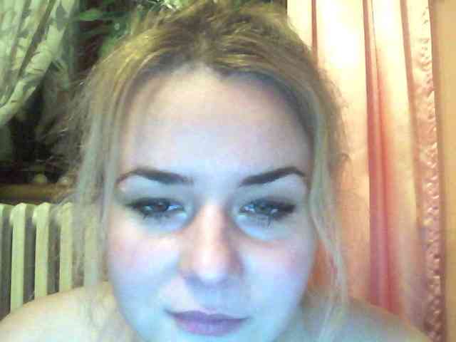 HollyLaPretty webcam