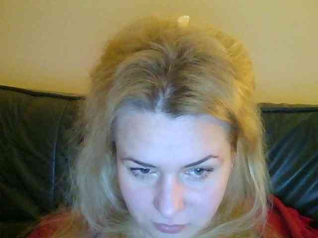 HollyLaPretty webcam