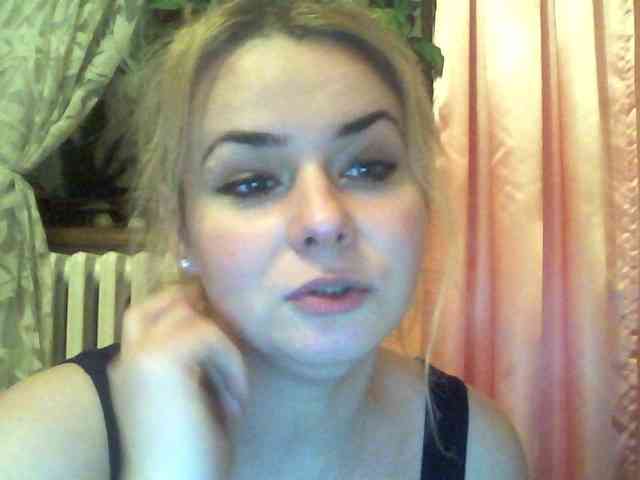 HollyLaPretty webcam