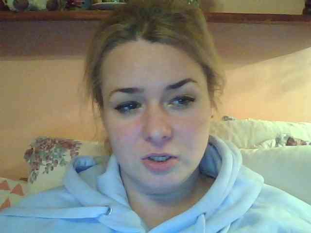 HollyLaPretty webcam