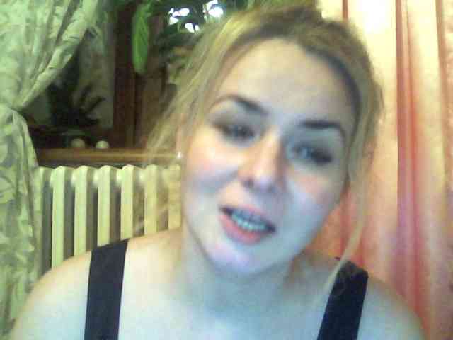 HollyLaPretty webcam