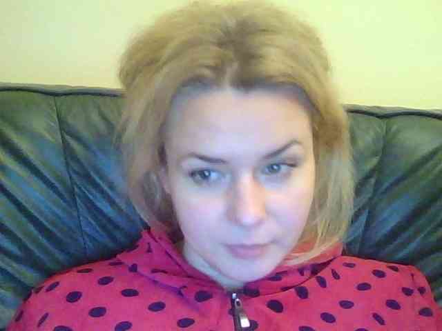 HollyLaPretty webcam