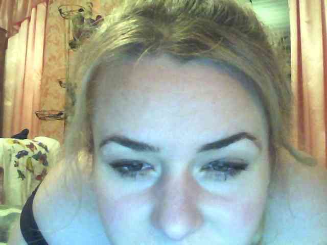 HollyLaPretty webcam