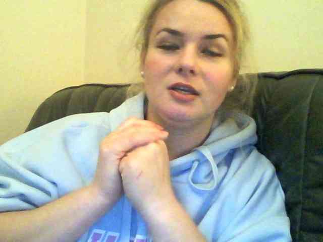 HollyLaPretty webcam